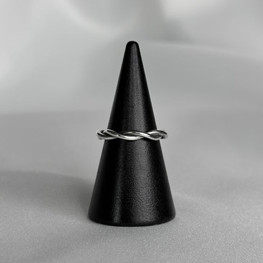 Oxidised Twisted Ring