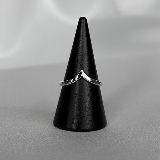 Thin Wishbone Ring